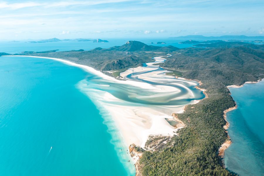 Sailing Whitsundays Hero Image For Top 10 Beaches In The Whitsundays