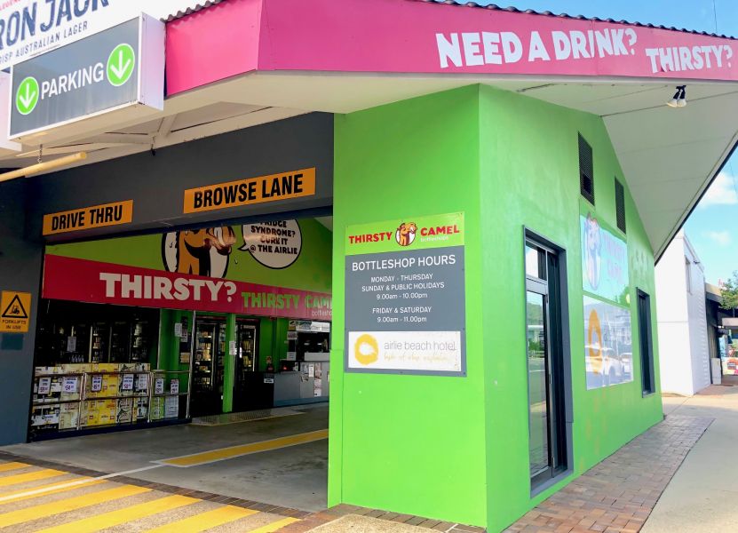 Sailing Whitsundays Hero Image For <p>Where to buy alcohol for my Whitsunday boat trip</p>