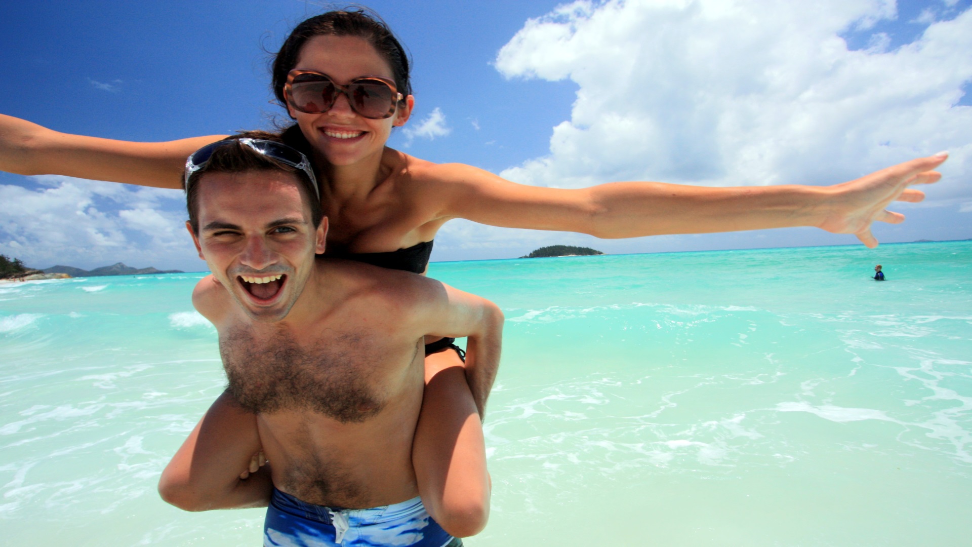 Sailing Whitsundays Hero Image For Whitsunday Weddings and Honeymoons