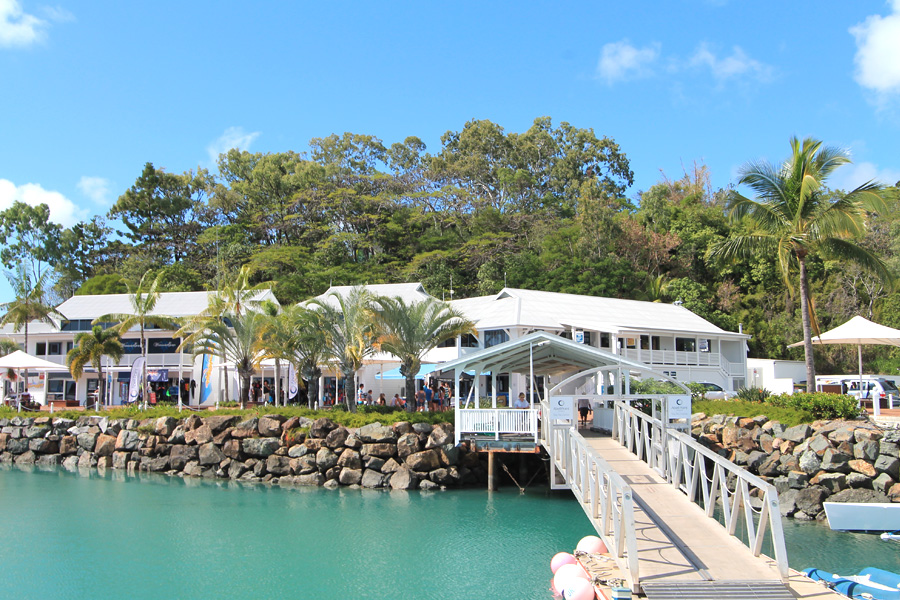 Sailing Whitsundays Hero Image For Why Book with Sailing Whitsundays?