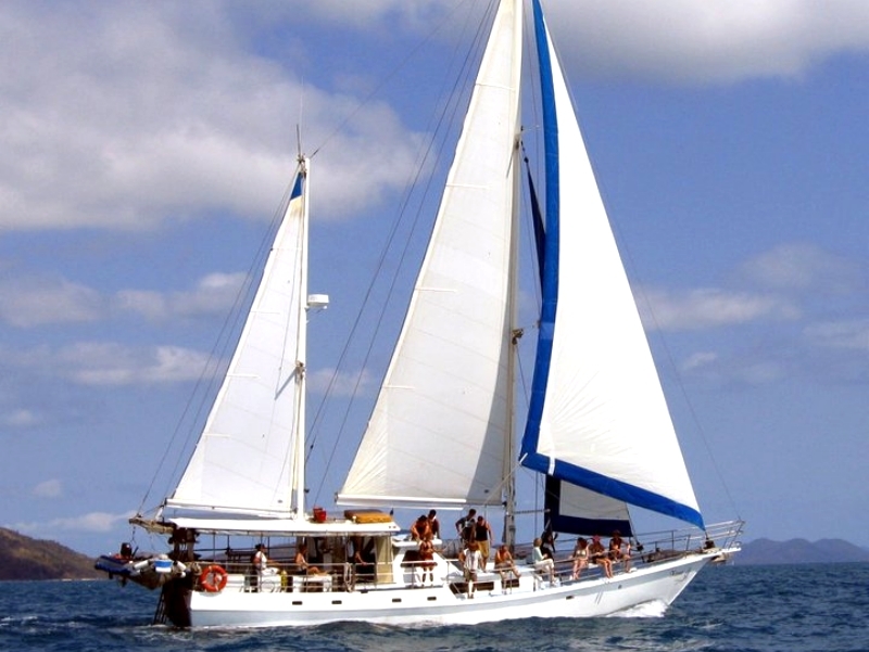 Sailing Whitsundays Hero Image For <p>Kiana Sailing Trip Whitsundays</p>