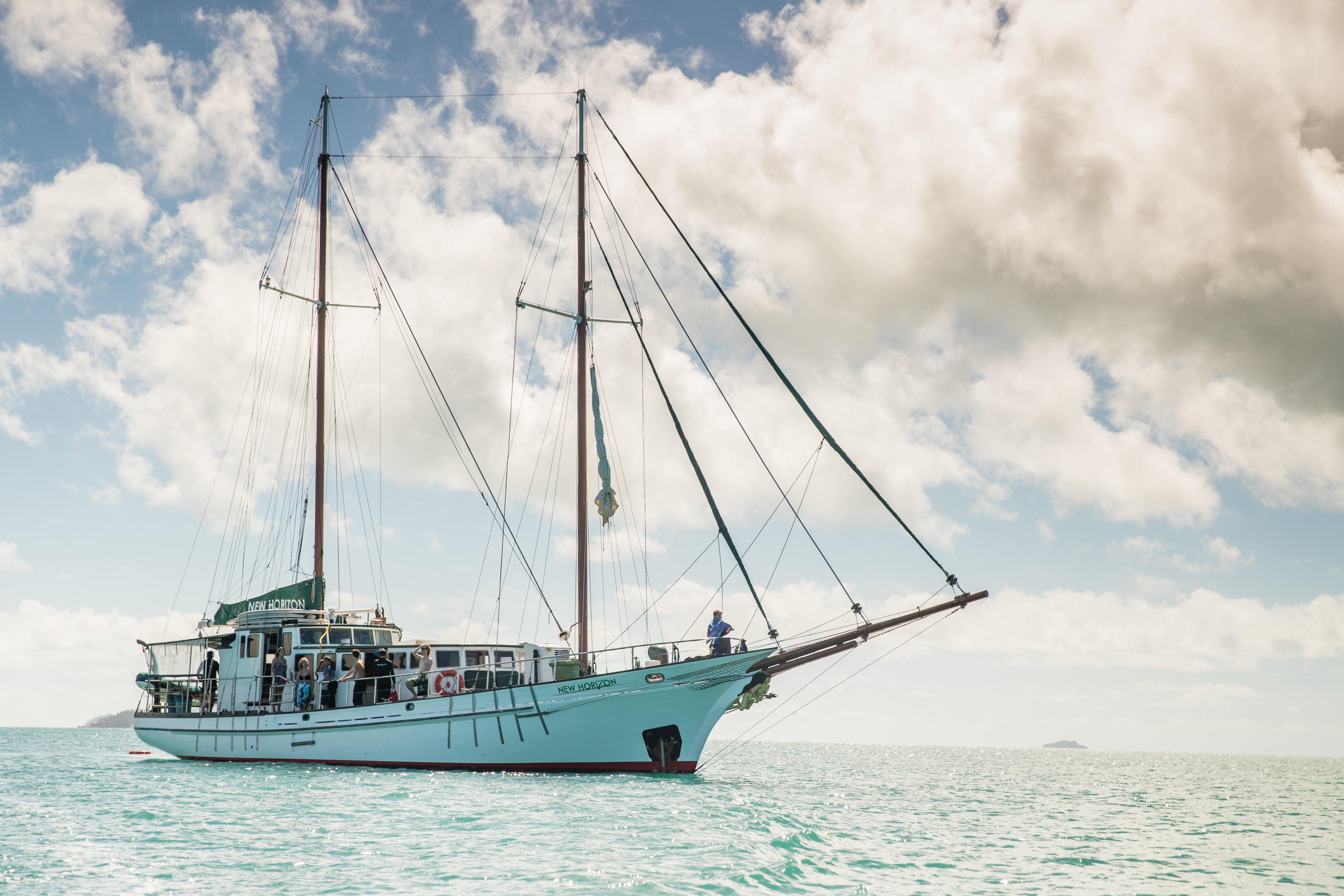 Sailing Whitsundays Hero Image For <p>New Horizon Sailing Tour</p>