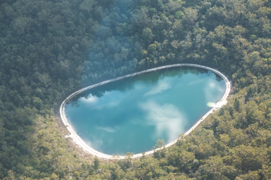 Fraser Tours Hero Image For Basin Lake On K'gari (Fraser Island)
