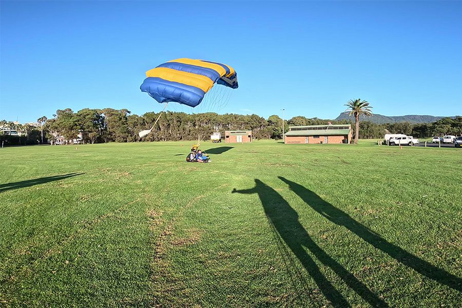Large image of 16