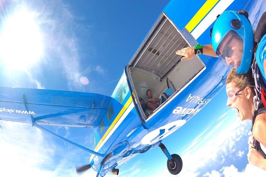 https://images.thetravelshop.com/img/3154/gallery/ByronBay8_1280x720_Gallery.jpeg Main Image | East Coast Tours Australia