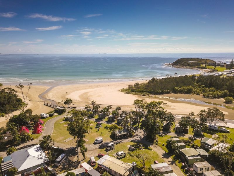 https://images.thetravelshop.com/img/3215/gallery/arrawarra.jpeg Main Image | East Coast Tours Australia
