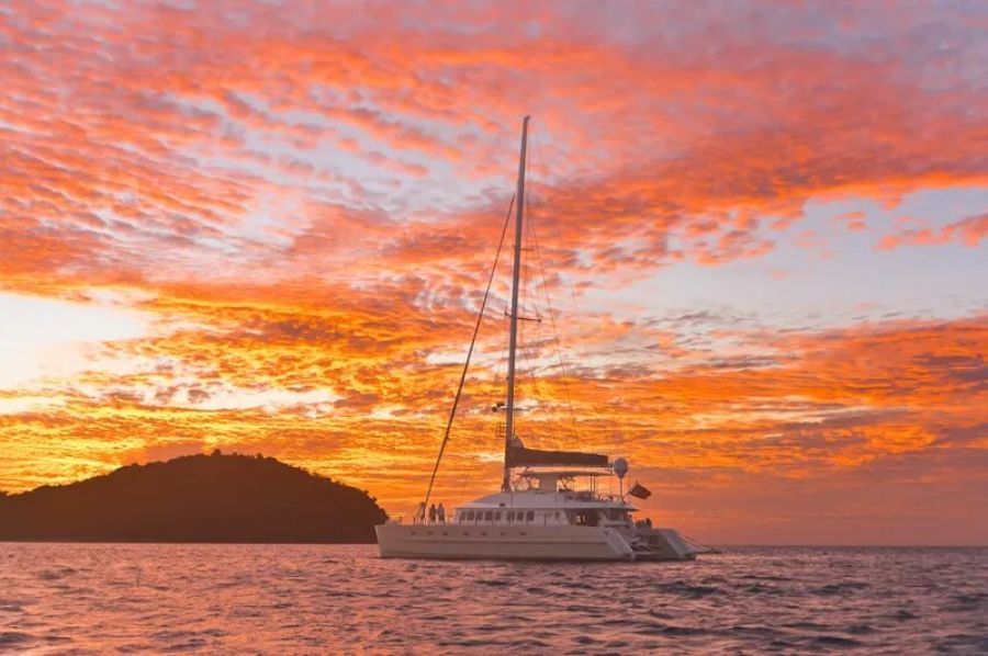 Havanna Luxury Catamaran Overnight Charter  Suggested Tour Image