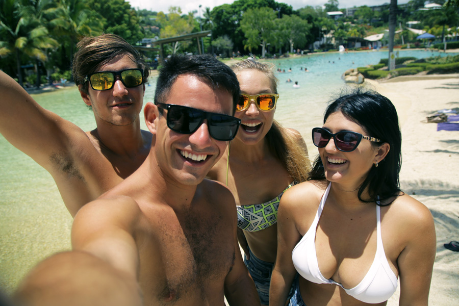 Sailing Whitsundays Hero Image For <p>Fun Things To Do While In Airlie Beach</p>
