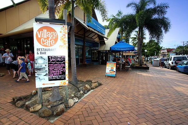Sailing Whitsundays Hero Image For Choose Airlie