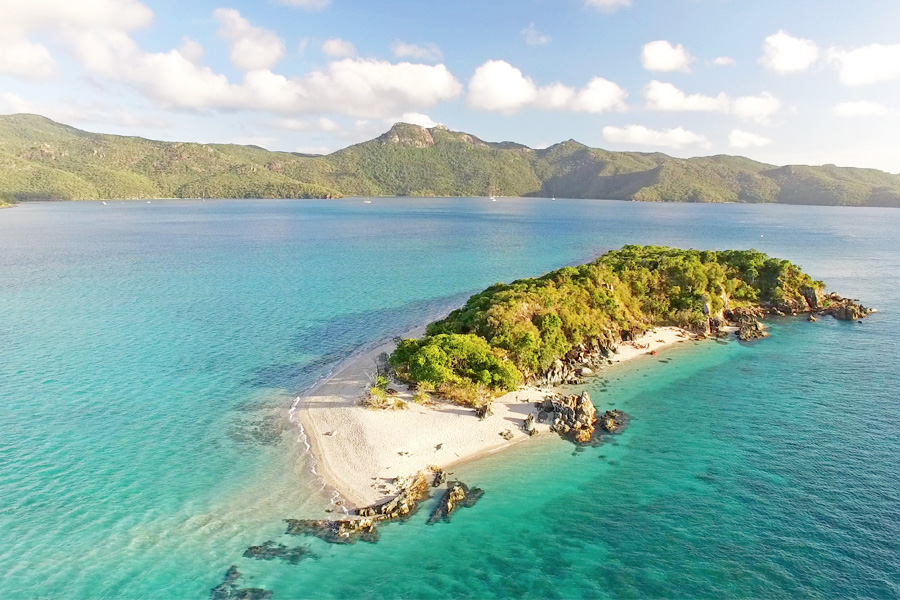 Sailing Whitsundays Hero Image For History of Tourism in the Whitsundays