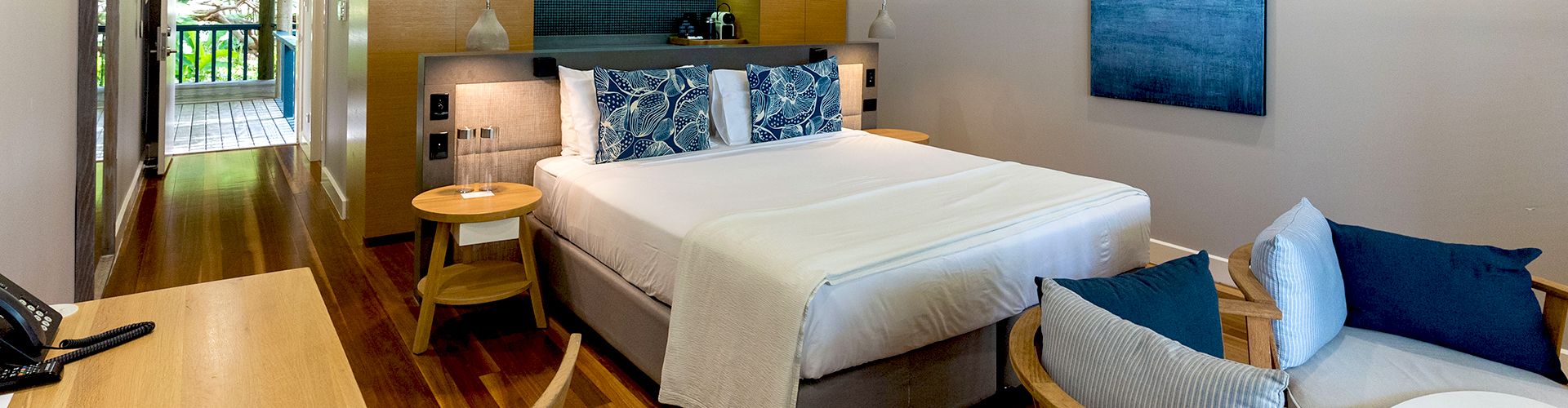 Accommodation Packages: Whitsundays & Airlie Beach Holiday Deals - Sailing Whitsunday Image