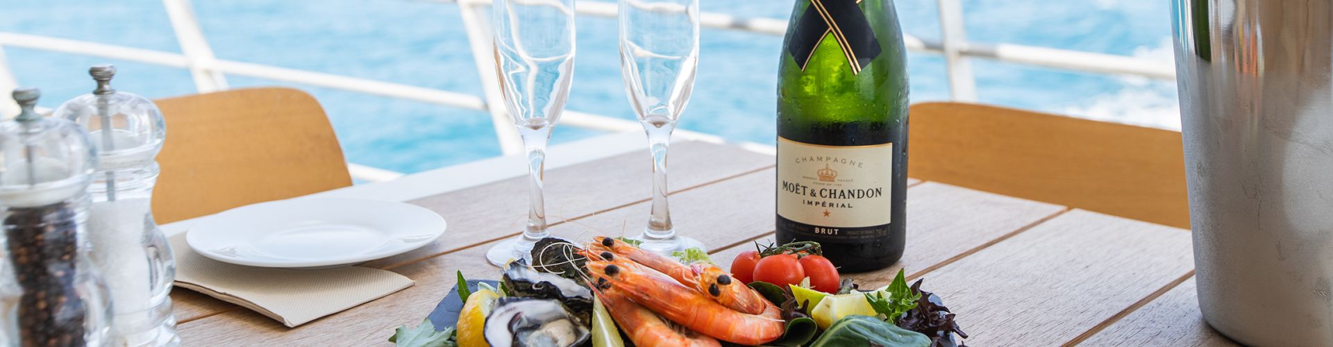 Superyacht Day Charters: Whitsundays Luxury Private Charters - Sailing Whitsunday Image