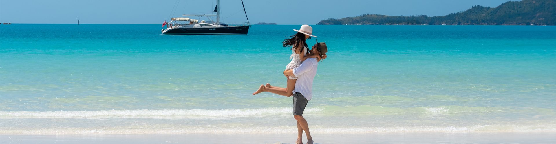Romantic Getaway Packages: Whitsunday Tour & Accommodation Holiday Deals - Sailing Whitsunday Image
