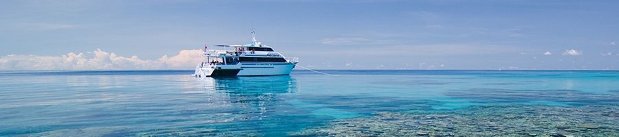 Pro Dive Cairns vessel, Pro Dive Advanced PADI Liveaboard Course Pro Dive Cairns vessel on the Great Barrier Reef