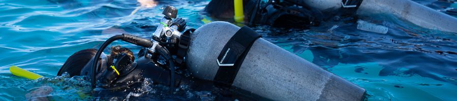 Introductory Divers on the Great Barrier Reef