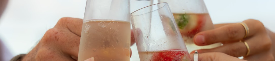 Reefsleep A close up image of wine glasses