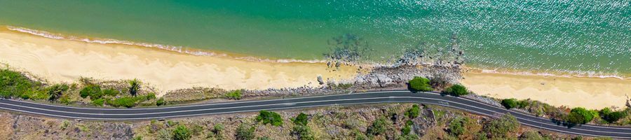 Scenic drive from Cairns to Daintree Rainforest